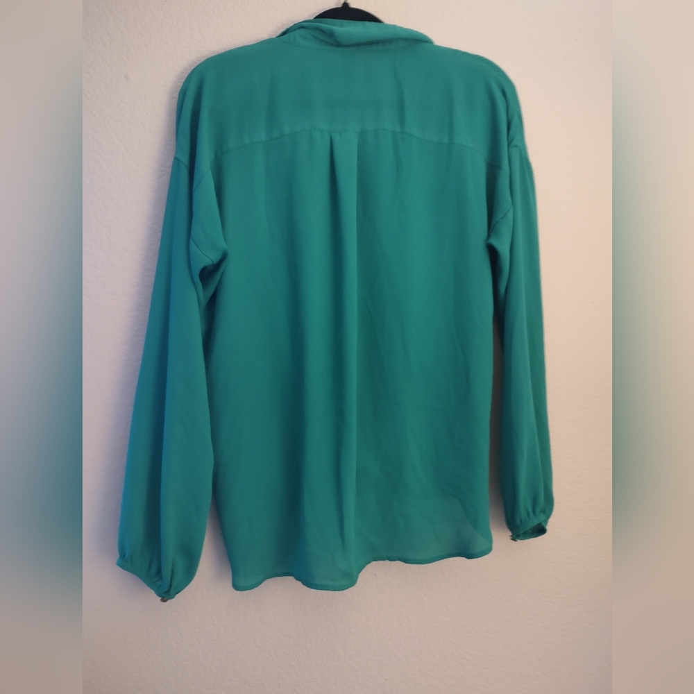 Blouse - Picture 2 of 4